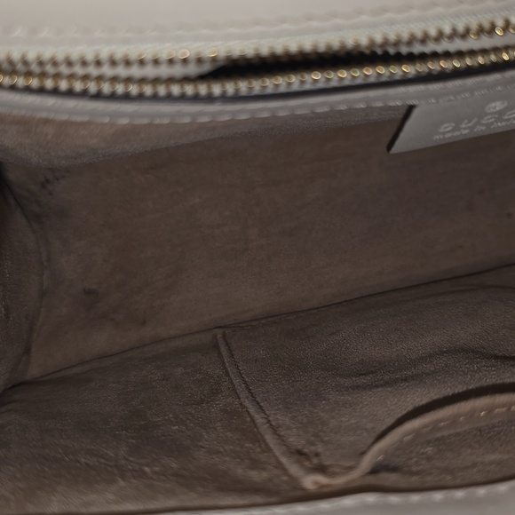 GUCCI SMALL SYLVIE WHITE CALFSKIN SHOULDER BAG - Picture 16 of 17